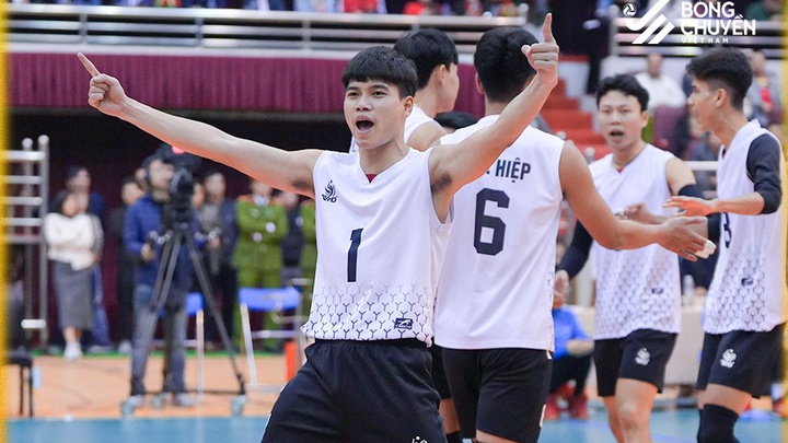 Bien Phong meets Ho Chi Minh City Police at the Hung Vuong Cup 2026 volleyball final. Photo: VFV