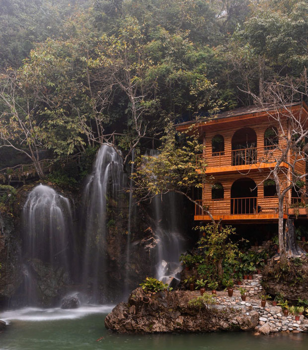 Sa Pa luôn là điểm đến hàng đầu mỗi dịp nghỉ lễ nhờ khí hậu mát mẻ, cảnh quan hùng vĩ và bản sắc văn hóa độc đáo.