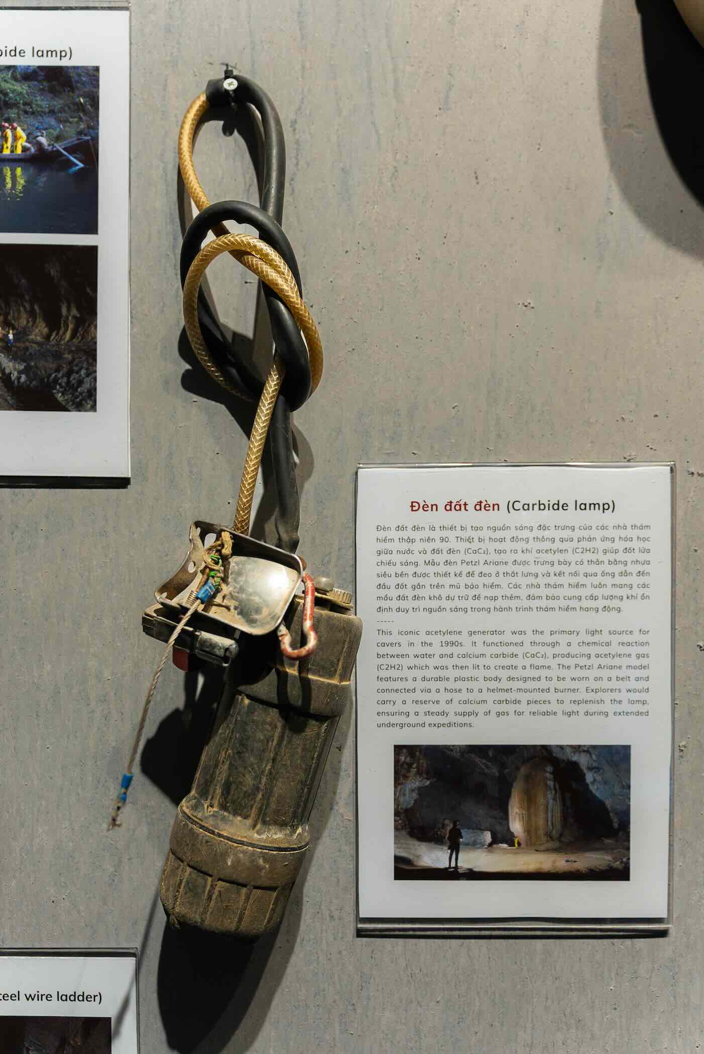 Trang thiết bị thám hiểm hang động xưa và nay. Ảnh: Oxalis Adventure