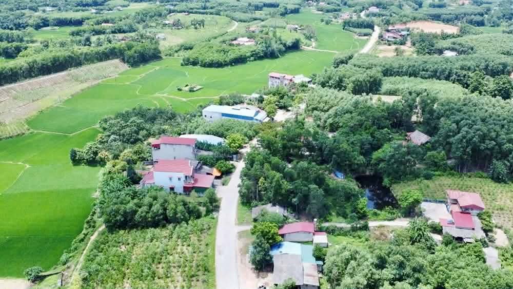 Renovation and upgrade of National Highway 17 in Thai Nguyen. Photo: Hong Dong