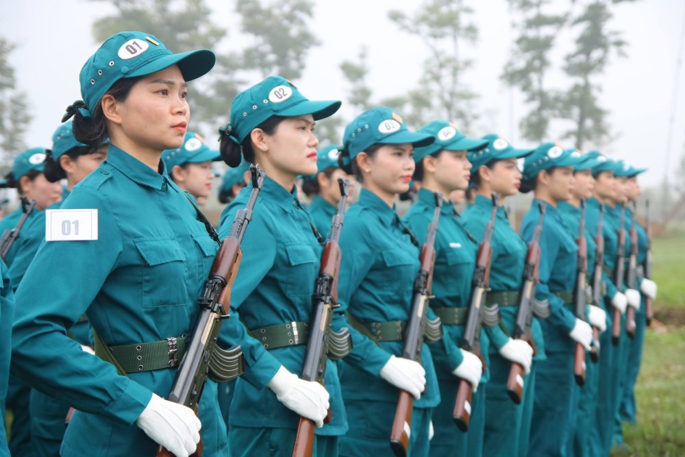 The Ministry of National Defense has stated the expected time for training and coaching on emergency situations for the Self-Defense Militia. Photo: Tran Vuong