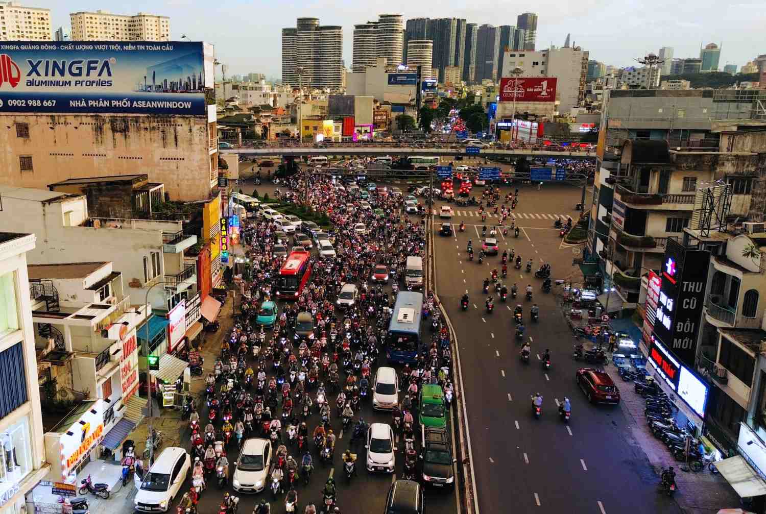 Nút giao Hàng Xanh dự kiến xây giao lộ khác mức, nhiều tầng. Ảnh: Minh Quân