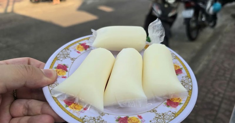 How to make bags of yogurt to enjoy during the Giỗ Tổ holiday