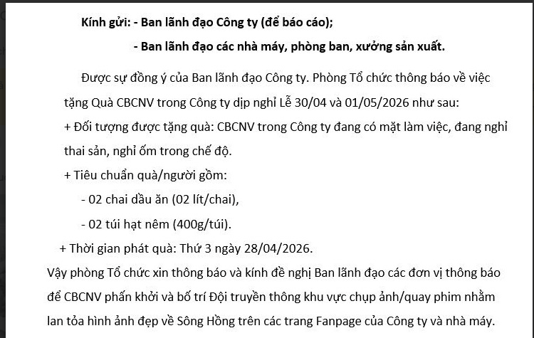 Thông báo thưởng lễ 30.4 - 1.5 của công ty Cổ phần May Sông Hồng - Xuân Trường. Ảnh: Nhân vật cung cấp. 
