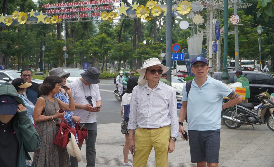 Tourists visit cultural and historical destinations in Ho Chi Minh City. Photo: Thanh Chan
