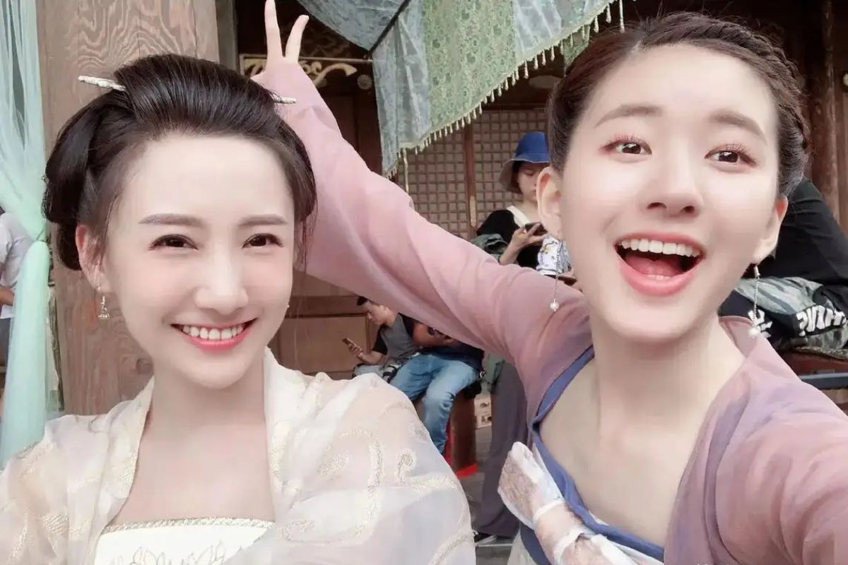 Wei Xiao and Zhao Lusi have had a close friendship for 7 years. Photo: Producer