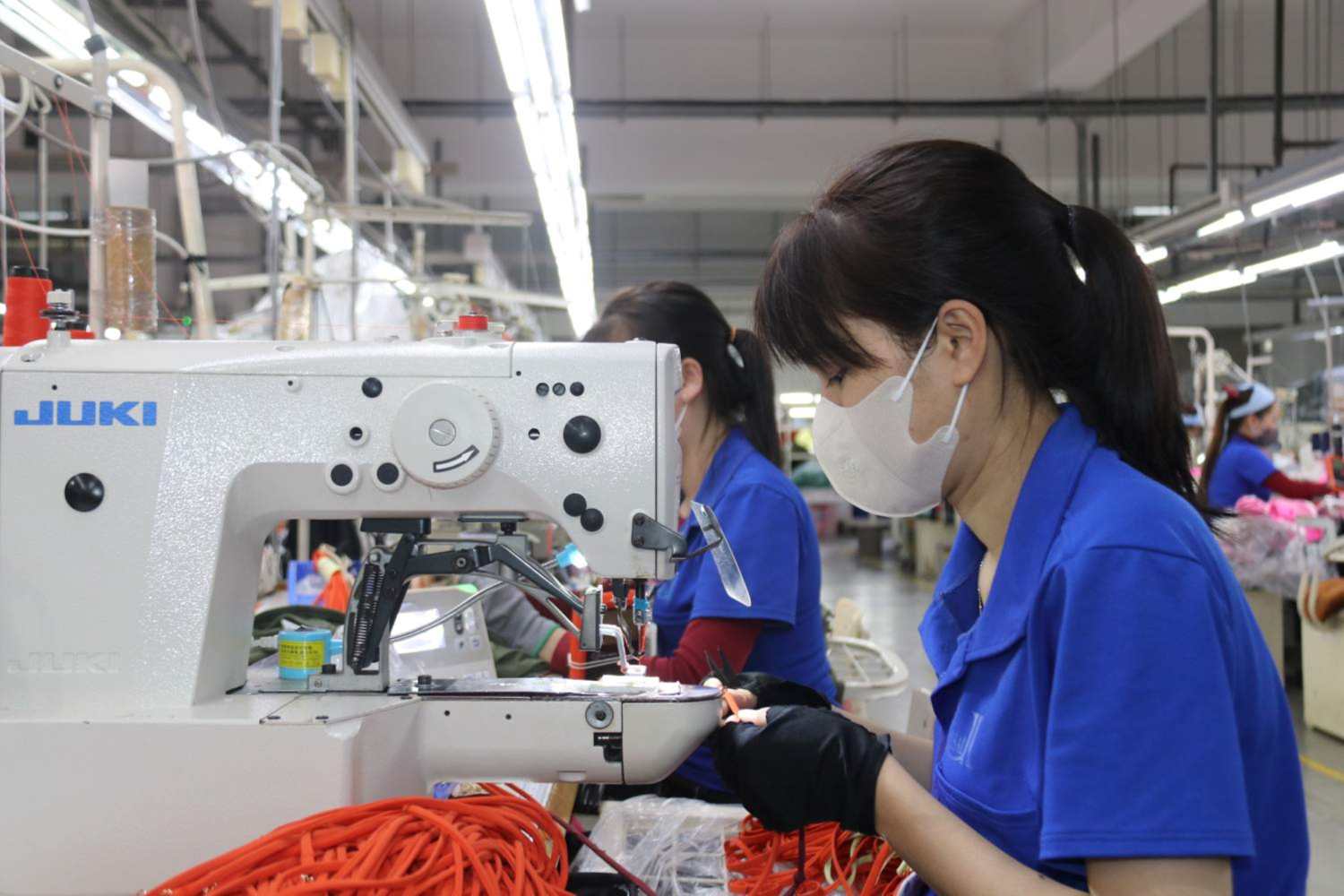 Khanh Hoa supports 100% of the total cost of training courses for small and medium-sized enterprises using many female workers. Photo: Phuong Linh