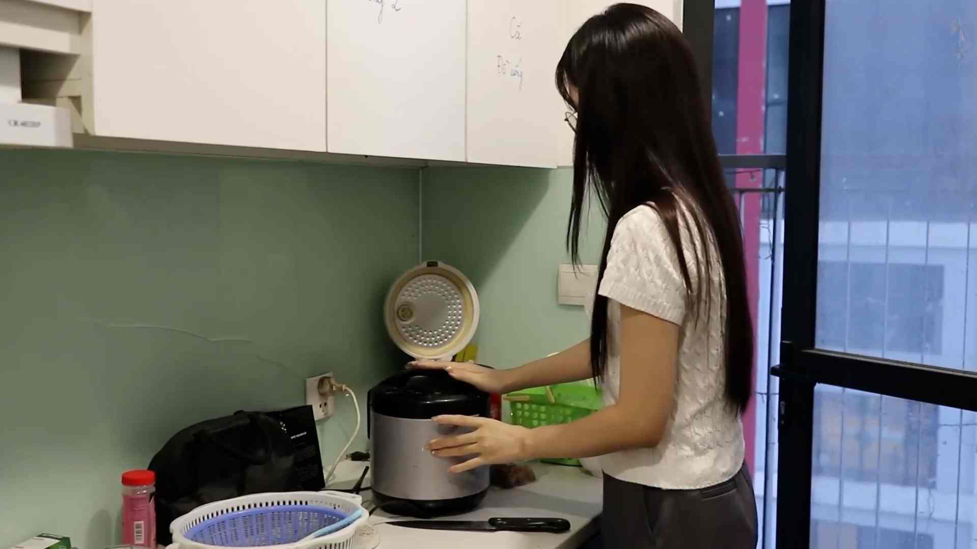 Secrets to help women balance work and family effectively. Photo: Huyen Trang