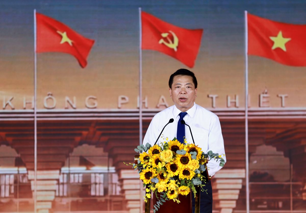 Bộ trưởng Bộ Xây dựng Trần Hồng Minh phát biểu chỉ đạo tại lễ khởi công. Ảnh: Duy Tuấn 