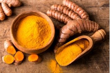 Health risks that few people expect when using too much turmeric