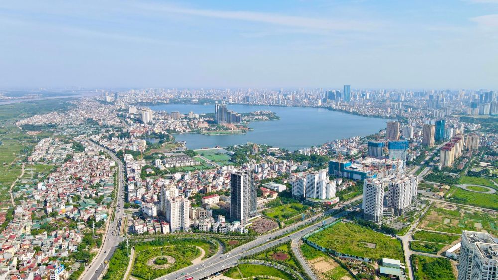 The deadline for submitting to the Government regulations on the organization and operation of villages and residential groups is April 30. Photo: Pham Dong