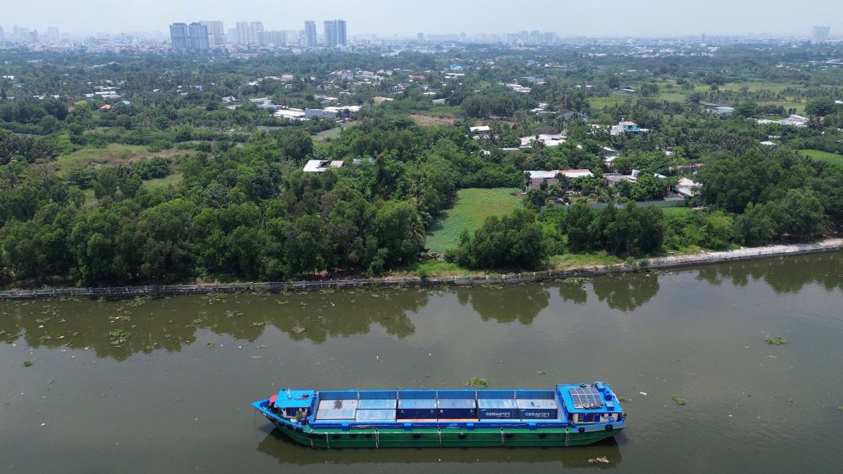 Dự án này có vị trí đặc biệt với ba mặt giáp sông Sài Gòn. Ảnh: Anh Tú