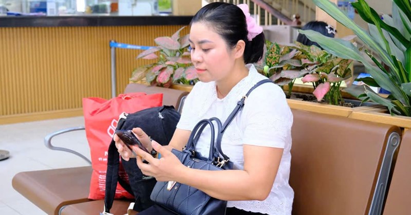 People complete their complete and economical Giỗ Tổ holiday thanks to free buses