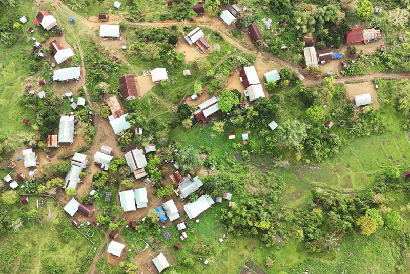 Village O2 (Vinh Son commune, Gia Lai) is located precariously on the top of Kong Along, about 800m above sea level. Photo: HOAI LUAN