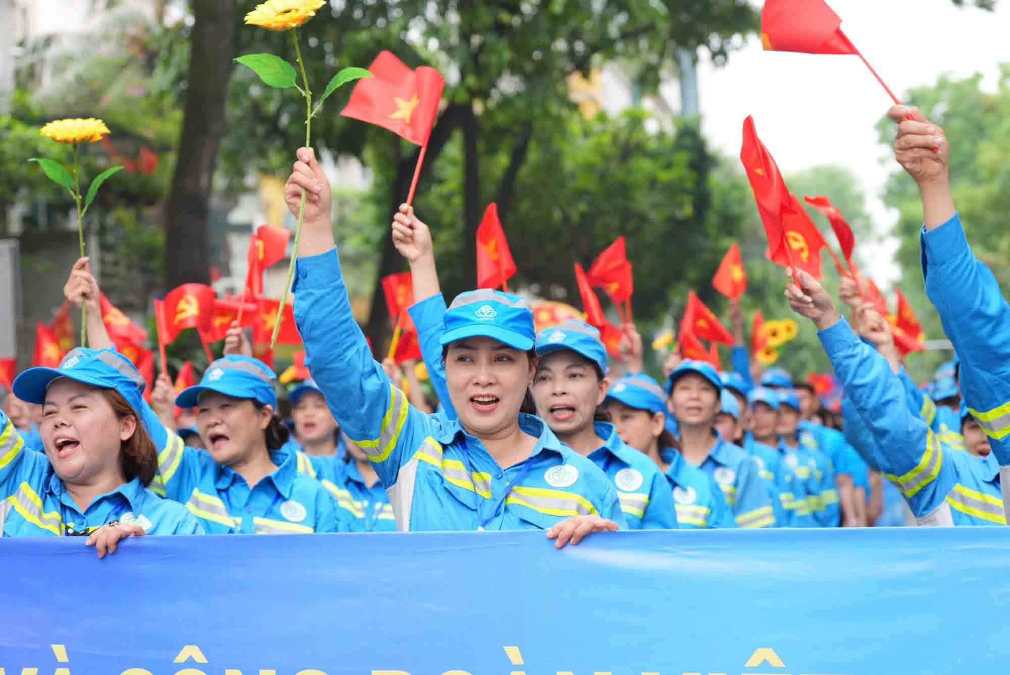 노동절 140주년 기념 웅장한 퍼레이드