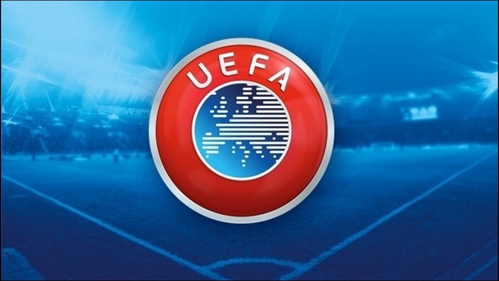 Un arbitre de l'UEFA impliqué dans un scandale, arrêté en service en Angleterre. Photo: UEFA
