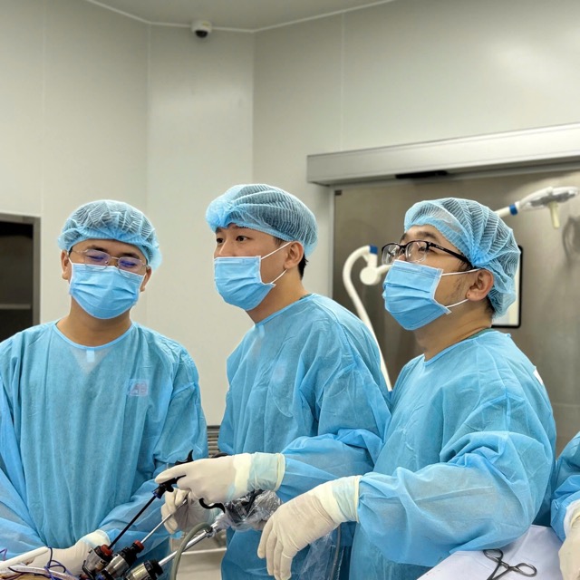 The patient underwent surgery to remove the right testicle according to the principle of testicular tumor treatment. Photo: DVCC