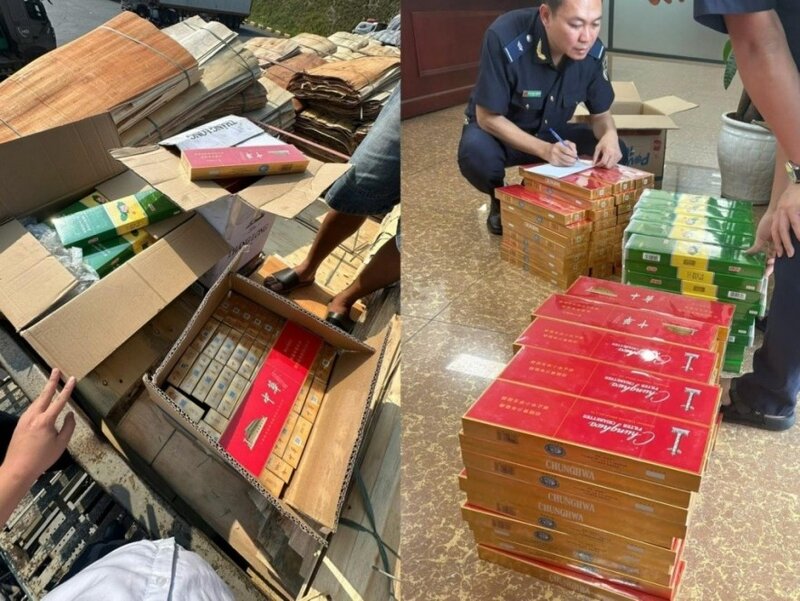税関職員が密輸タバコを押収。写真:税関総局