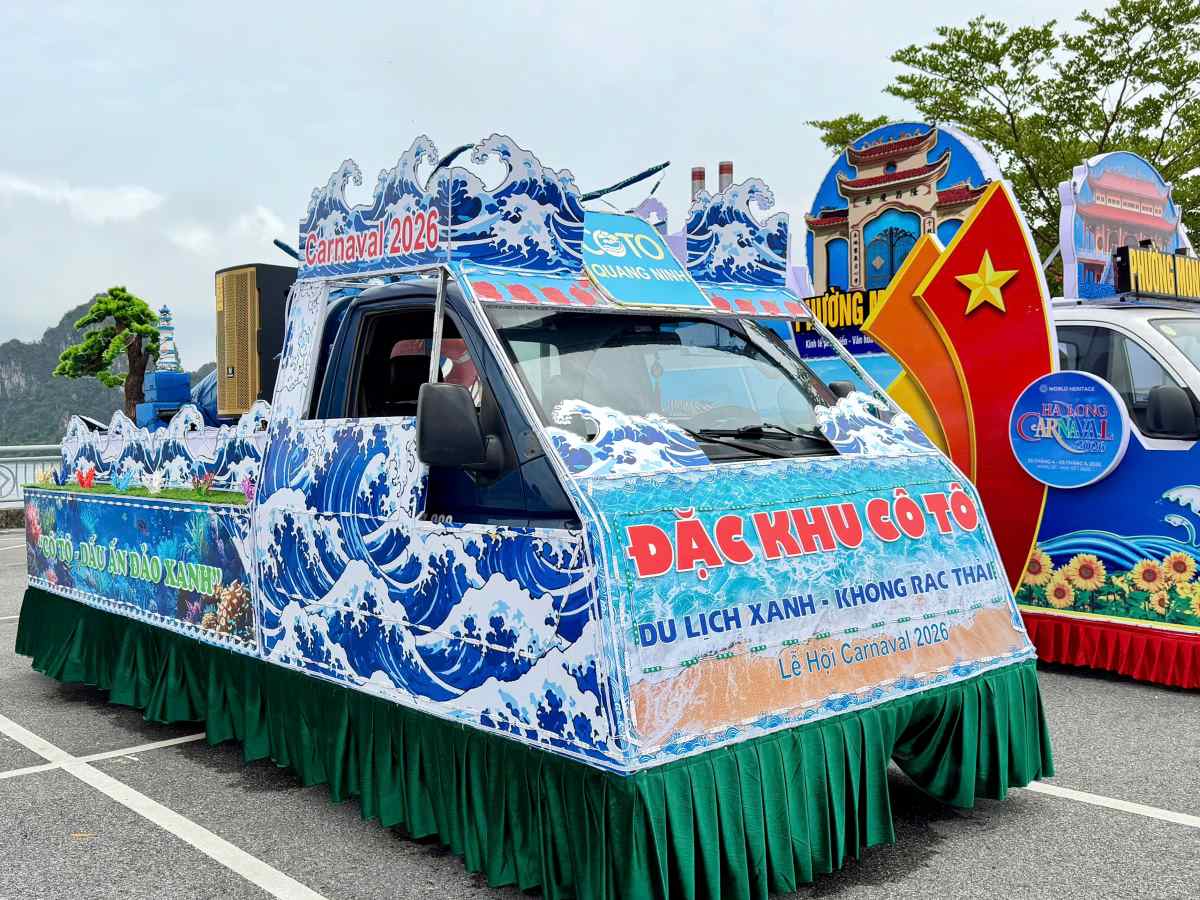 Xe mô hình trình diễn, diễu hành của Đặc khu Cô Tô. Ảnh: Thanh Tùng