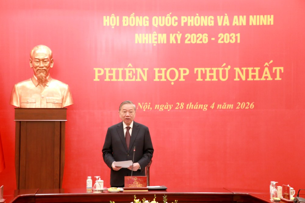 General Secretary and President To Lam chairs the first session of the National Defense and Security Council. Photo: Hien Hoa