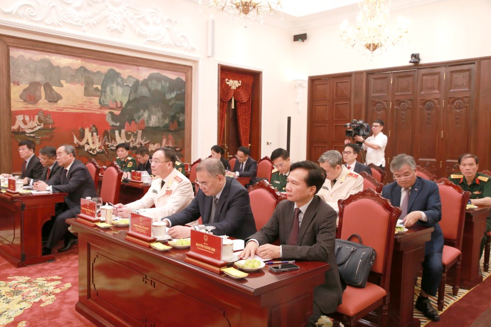 Các đại biểu dự phiên họp. Ảnh: Hiền Hòa