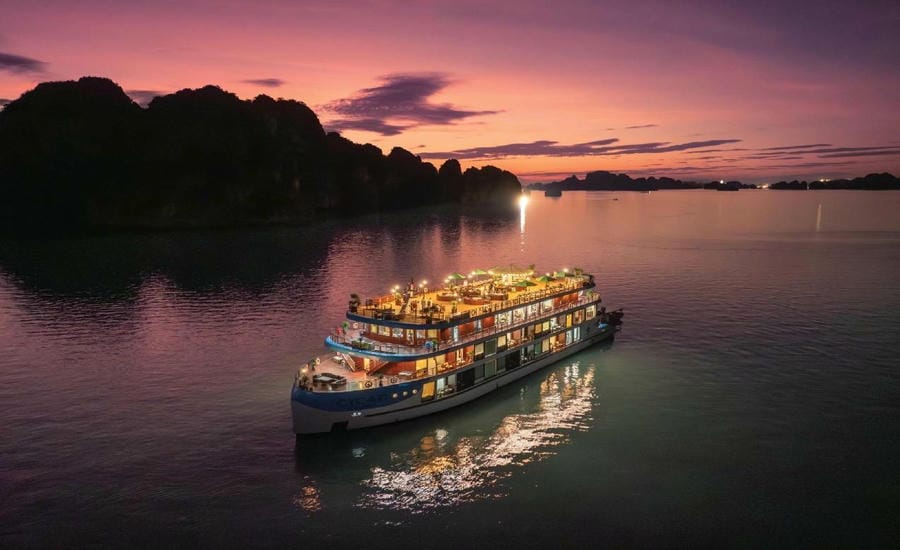 Cycad Cruise cruise ship overnight in Bai Tu Long Bay. Photo: Cycad Cruise