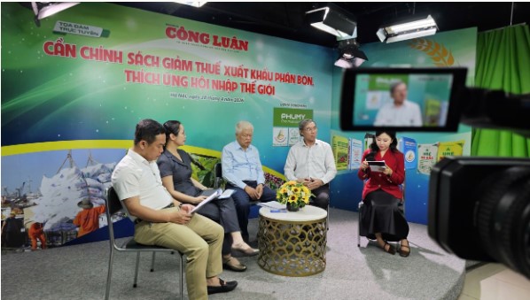 Nhiều chuyên gia đồng thuận rằng Việt Nam cần sớm rà soát và điều chỉnh chính sách thuế xuất khẩu phân bón theo hướng linh hoạt, bám sát diễn biến cung – cầu của thị trường. Ảnh: VV