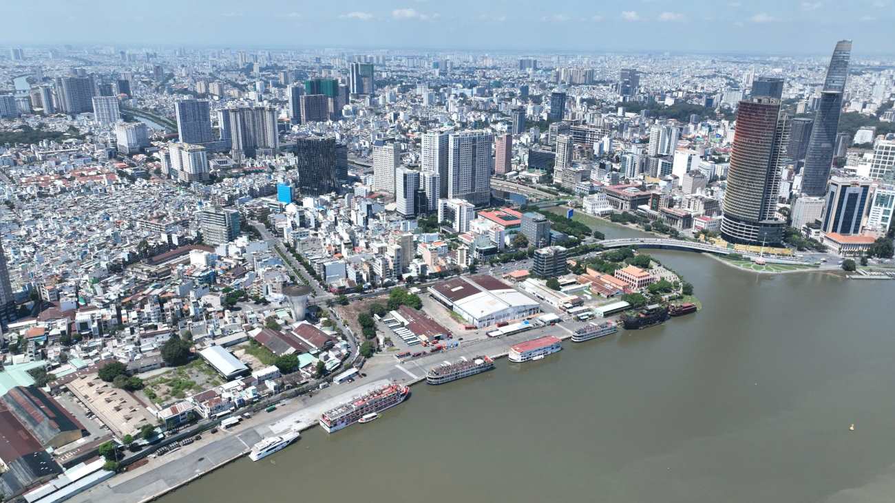 Khu cảng Nhà Rồng - Khánh hội và Bảo tàng Hồ Chí Minh. Ảnh: Anh Tú