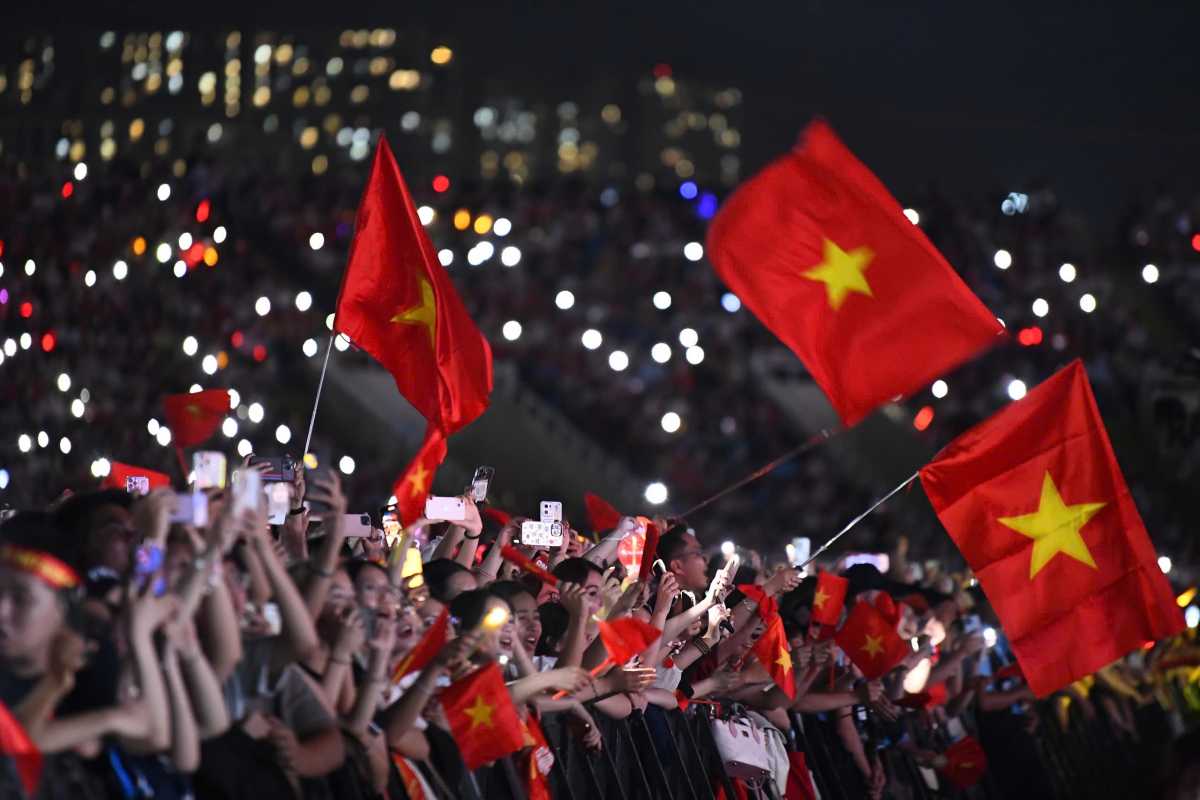 Càng về cuối, chương trình được đẩy lên cao trào cảm xúc. Ảnh: Tuấn Huy