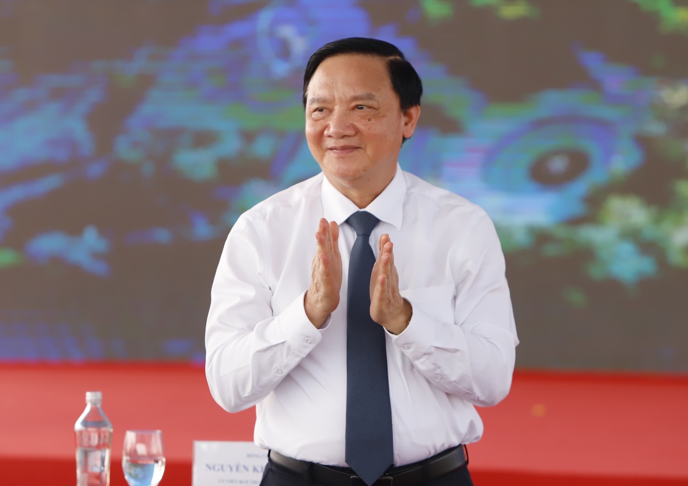 Phó Chủ tịch Quốc hội Nguyễn Khắc Định dự lễ khởi công. Ảnh: Công Sáng