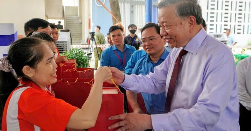 Tự hào là người lao động Việt Nam