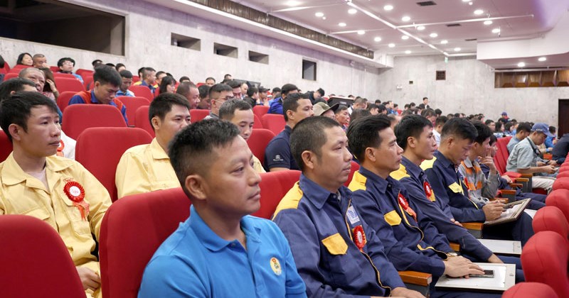 Nâng cao trình độ cho người lao động