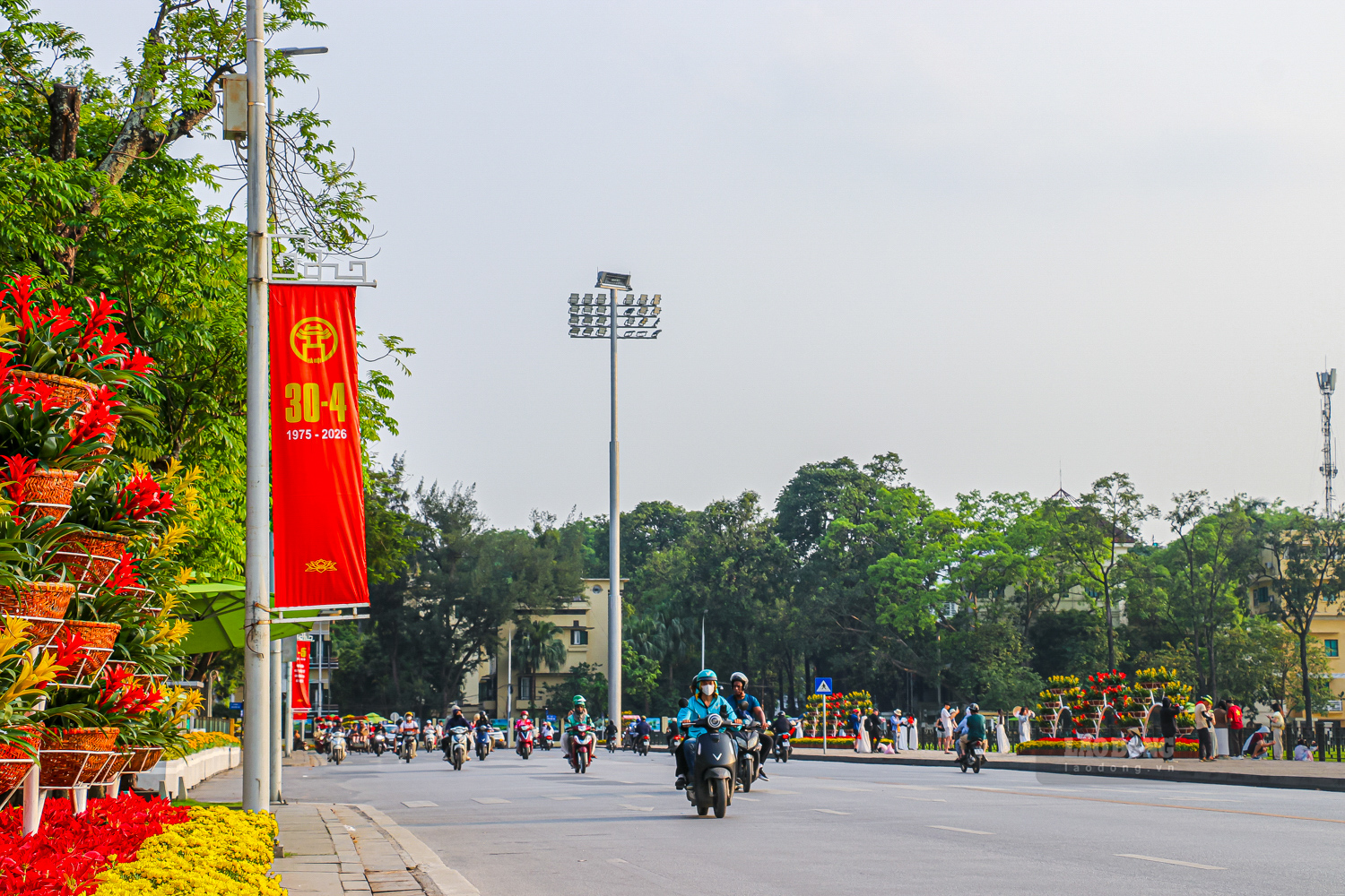 Đến đây, mình cảm nhận rõ sự thiêng liêng và tự hào về lịch sử dân tộc. Đây cũng là nơi có nhiều góc chụp đẹp, phù hợp để lưu lại những bức ảnh ý nghĩa của tuổi trẻ”, Hà chia sẻ. Ảnh: Lâm Hằng