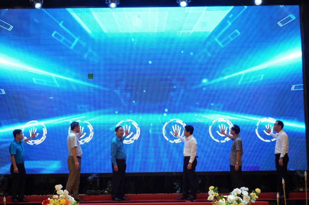 Quang Tri province launches Action Month for Occupational Safety and Health and Workers' Month 2026”. Photo: Thanh Trung