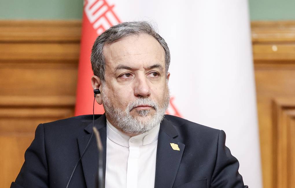 Điểm then chốt trong chuyến thăm Nga của Ngoại trưởng Iran Abbas Araghchi là việc chuyển một thông điệp từ lãnh tụ tối cao Iran Mojtaba Khamenei tới Tổng thống Nga Vladimir Putin. Ảnh: TASS 