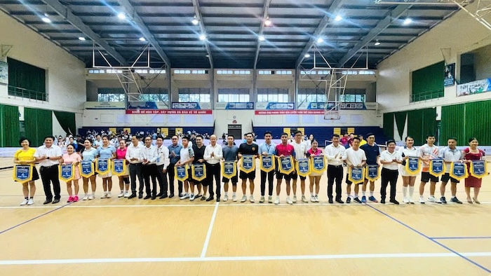 Giải quy tụ gần 200 vận động viên (VĐV) là cán bộ, đoàn viên công đoàn, người lao động. Ảnh: Anh Hùng