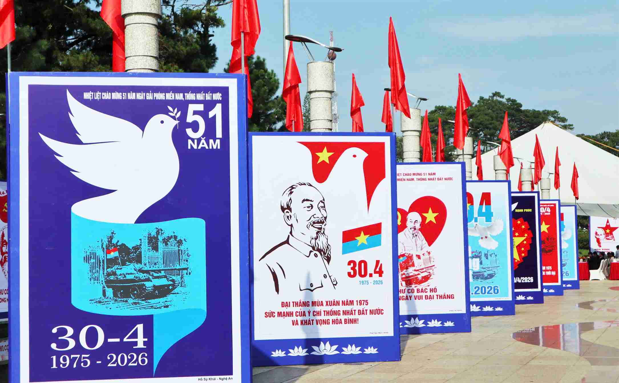 Triển lãm kéo dài đến ngày 5.5 để phục vụ công chúng. Ảnh: Phúc Khánh 