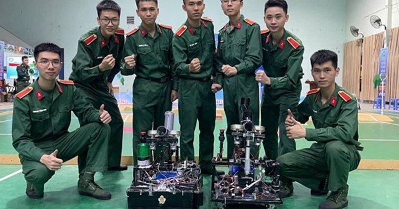 Phát triển nguồn nhân lực chất lượng cao phục vụ xây dựng Quân đội