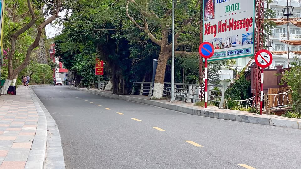 Cat Hai strengthens management, ensuring order and traffic safety in the Cat Co 1, 2, 3 beach area. Photo: Cat Hai Special Economic Zone e-Portal, Hai Phong