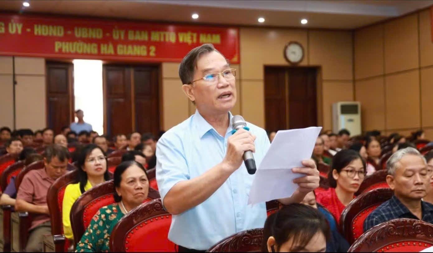 Voters in Tuyen Quang province proposed issues of industrial infrastructure development and job creation for workers. Photo: Khanh Toan