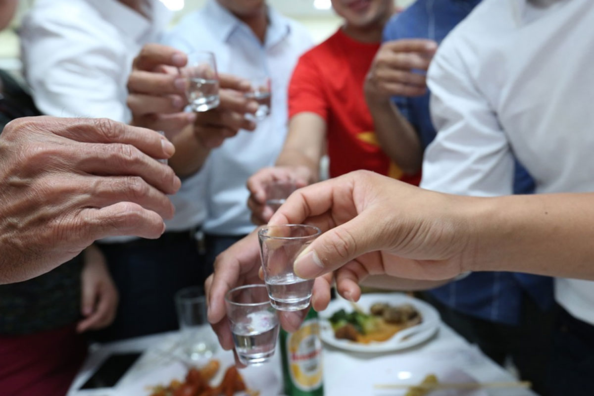 Experts recommend safe and healthy alcohol consumption during holidays