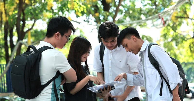 Đại học Luật Hà Nội xem xét dùng học bạ THPT năm 2026