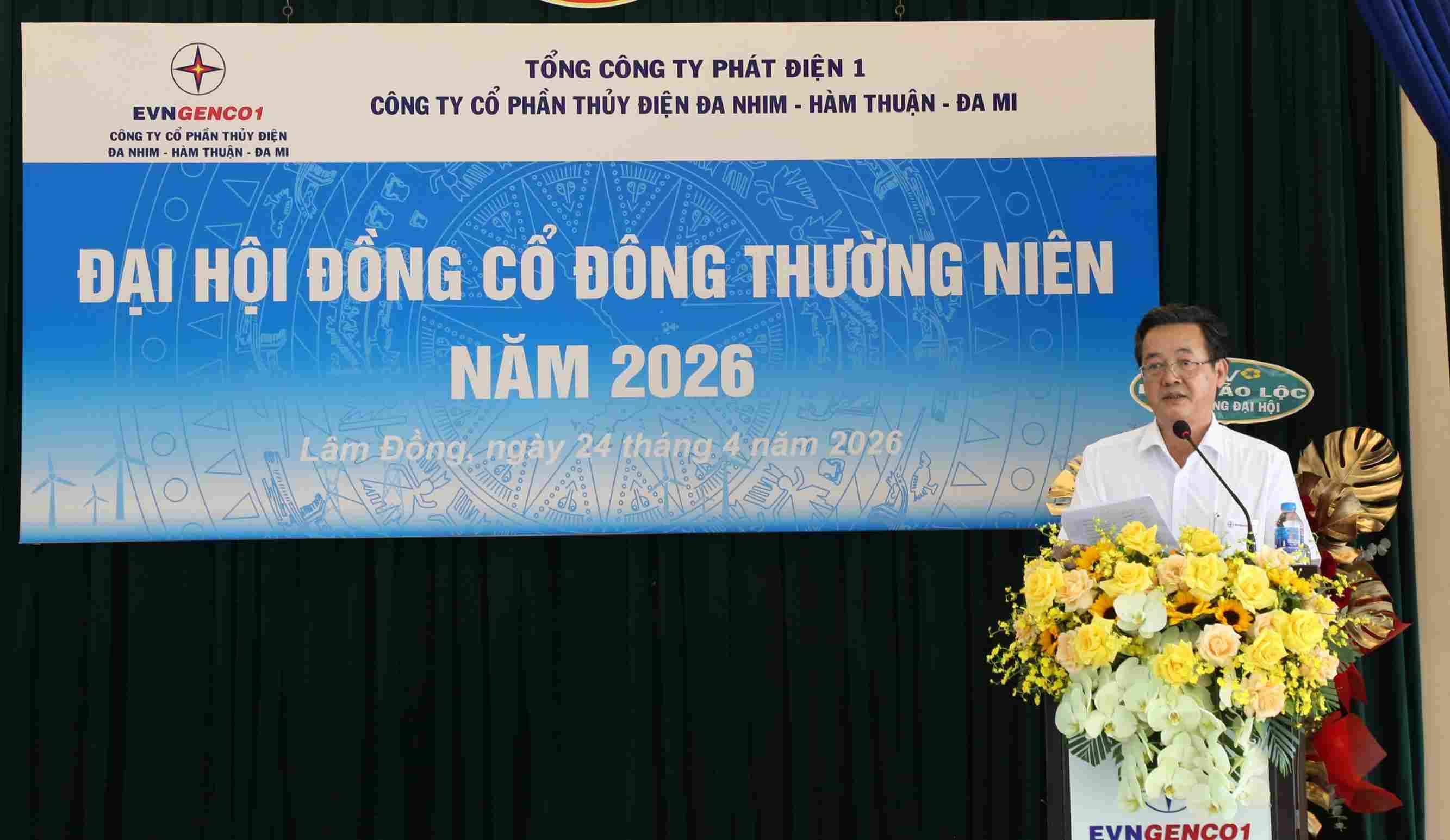 Ông Đặng Văn Cường – Tổng giám đốc Công ty ĐHĐ báo cáo tại Đại hội. Ảnh: ĐHĐ 