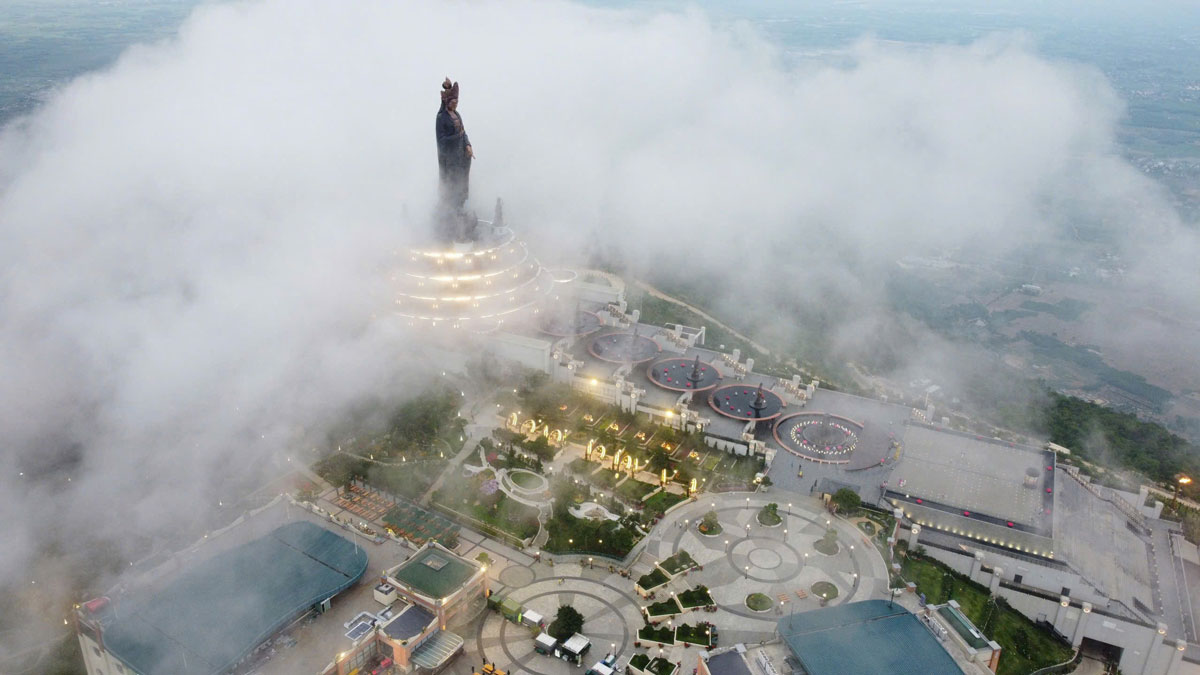 Ba Den Mountain National Tourist Area - an important highlight in the tourism and green economy development strategy of Tay Ninh province. Photo: Thanh Vu