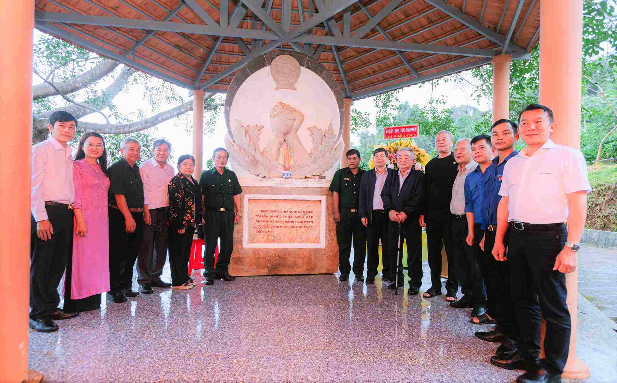 The liaison stele is the connecting point of the North-South strategic corridor, marking the heroic fighting years of our army and people. Photo: Phuc Khanh
