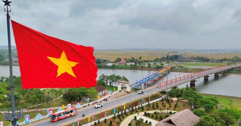 Chuyện người thợ may cờ ở vĩ tuyến 17 thời đất nước chia cắt