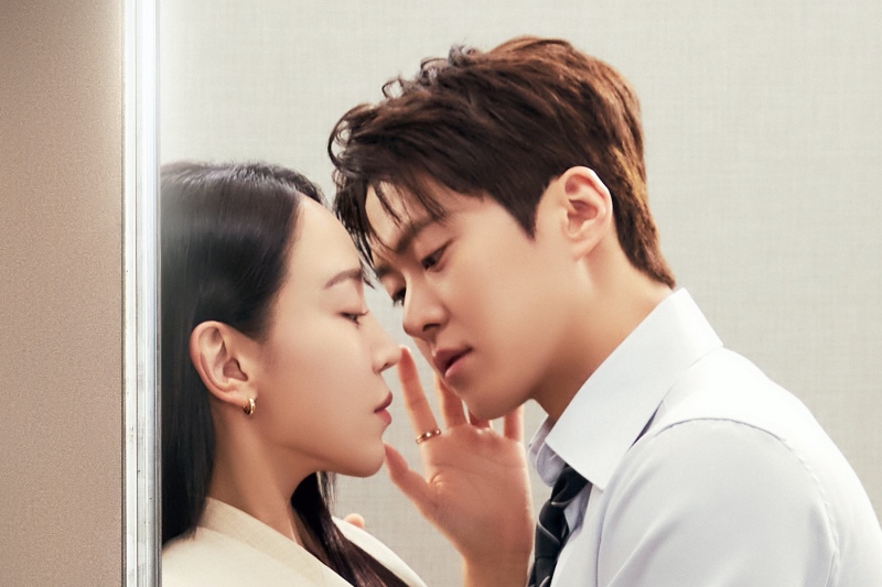 Shin Hye Sun, Gong Myung in the movie. Photo: Producer