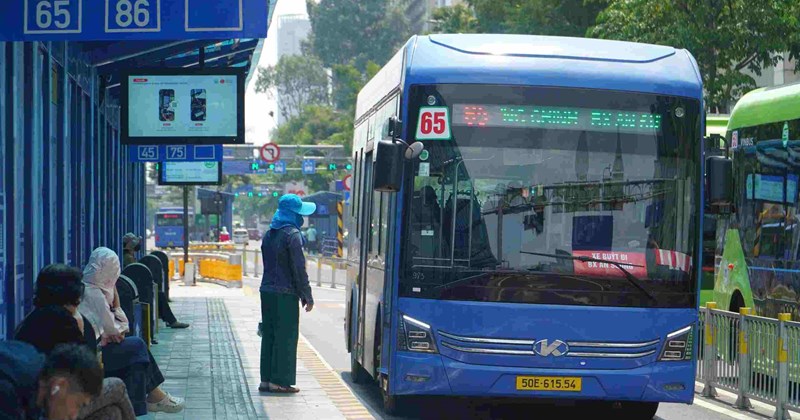 TP.HCM: Đề xuất miễn phí vé xe buýt trong tháng 4