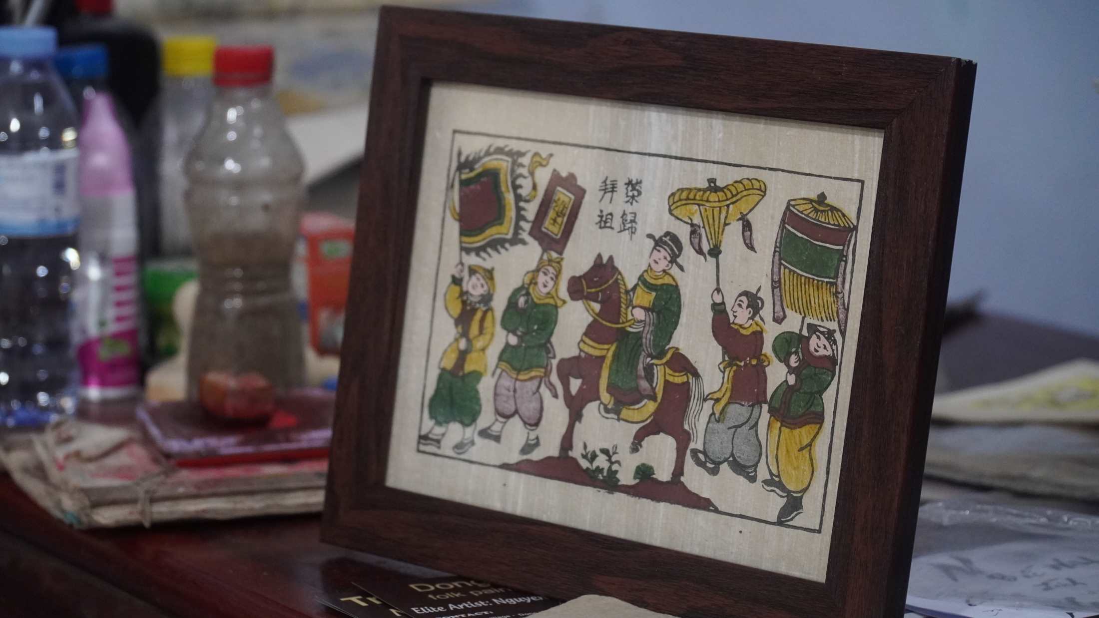 Từ bàn tay tài hoa của người nghệ nhân, từng nét in, lớp màu không chỉ lưu giữ ký ức làng nghề mà còn góp phần gìn giữ hồn cốt dân gian, để giá trị truyền thống tiếp tục được trao truyền và lan tỏa đến các thế hệ mai sau.