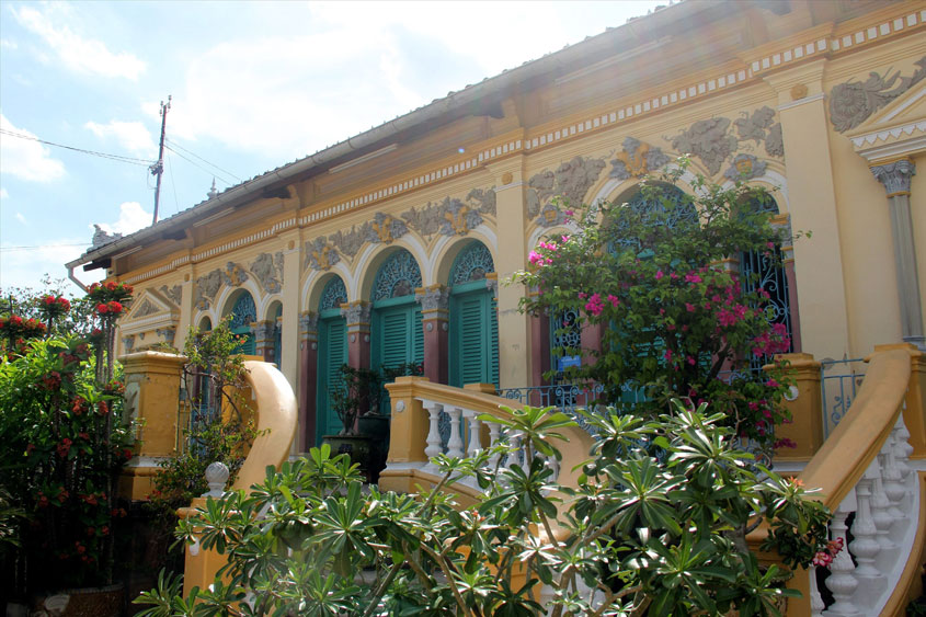 Nhà cổ Bình Thuỷ mang vẻ đẹp cổ kính. Ảnh: Nguyễn Tri